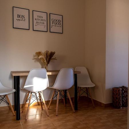 Alimar Apartment アルゴストリオン エクステリア 写真
